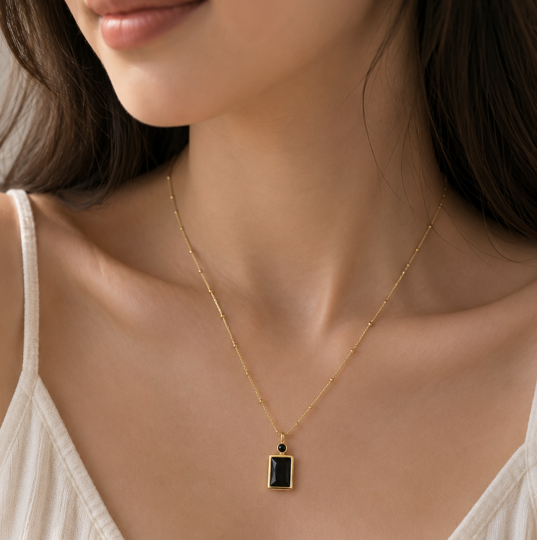 Noir Luxe Black Gem