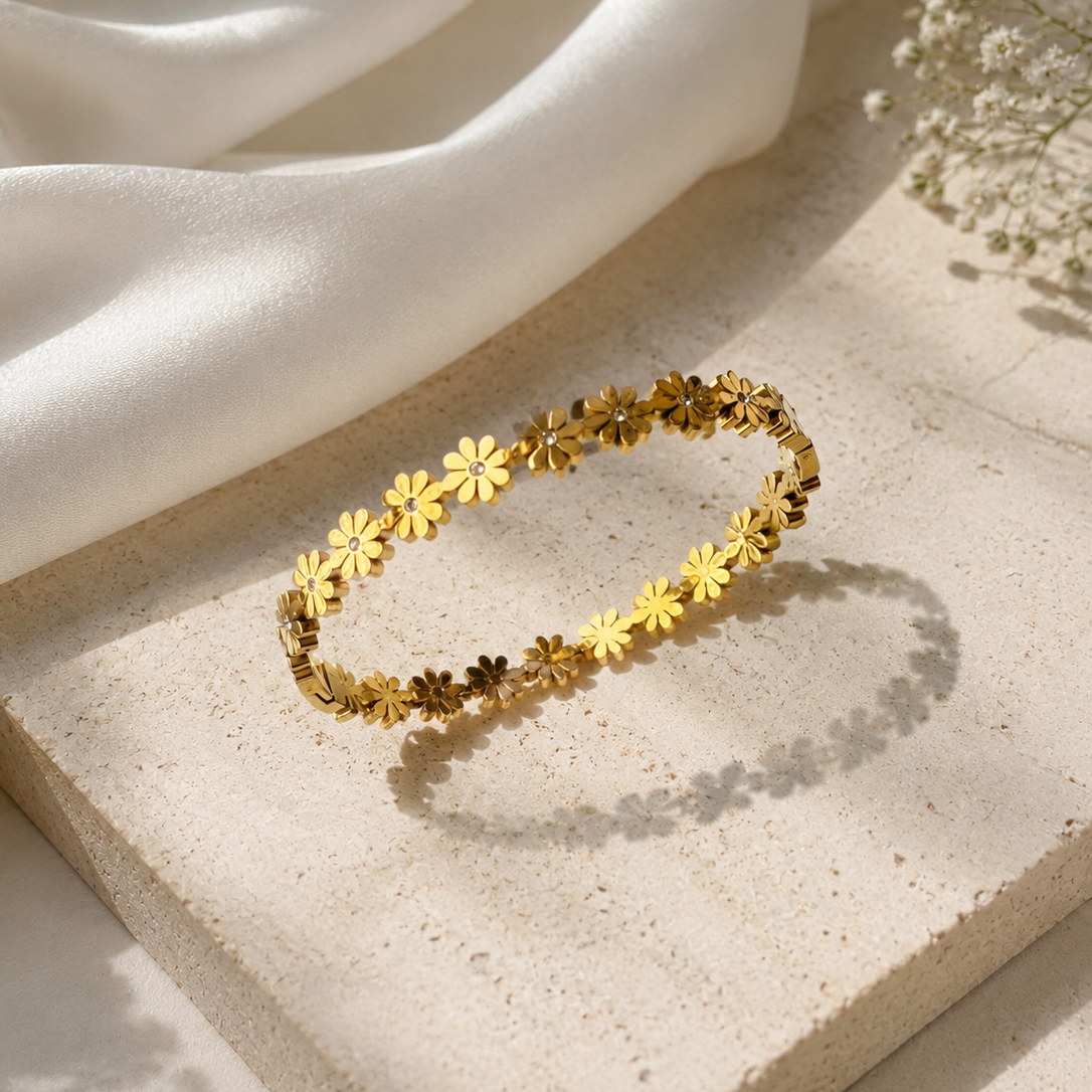 Blossom Circle Gold Bangle