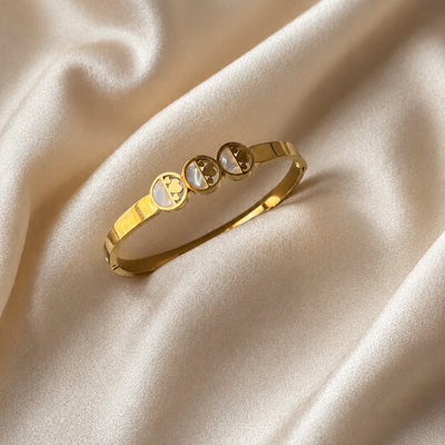 Triple Clover Gold Bangle