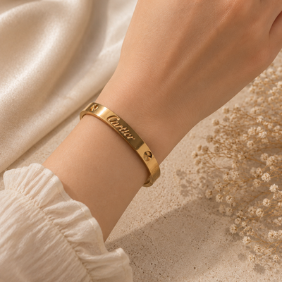 Cartier Women's Fashion Bangle – Elegant Daily Wear Accessory