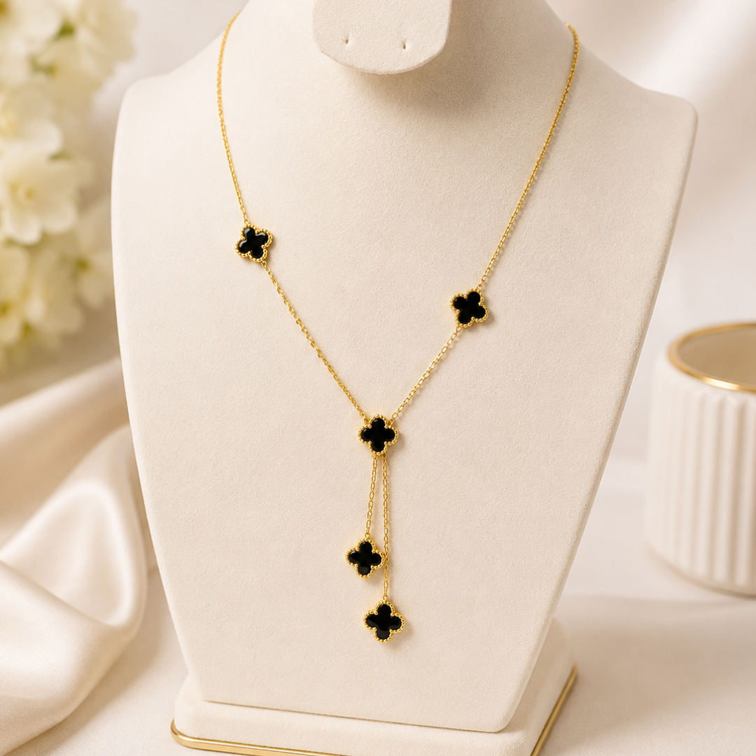 Nova Charm Black Flower Necklace